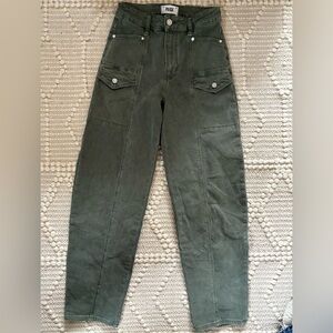 Paige Women’s Barrel Leg Cargo Pant Jeans size 26.